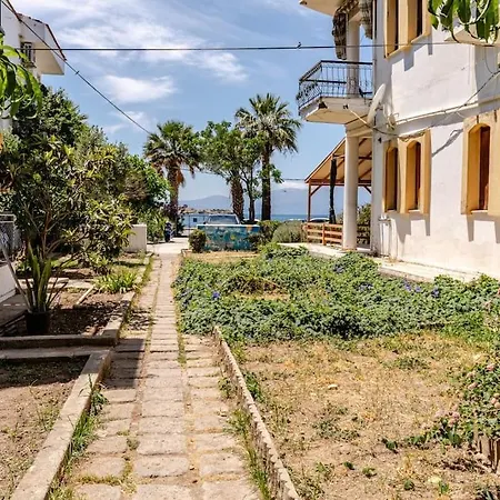 Phokaian Flat By The Sea Apartment Foca